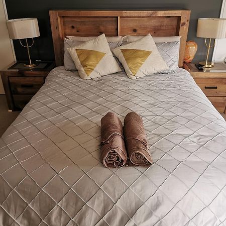 Lakeview Holiday Hideaway Таупо Екстериор снимка