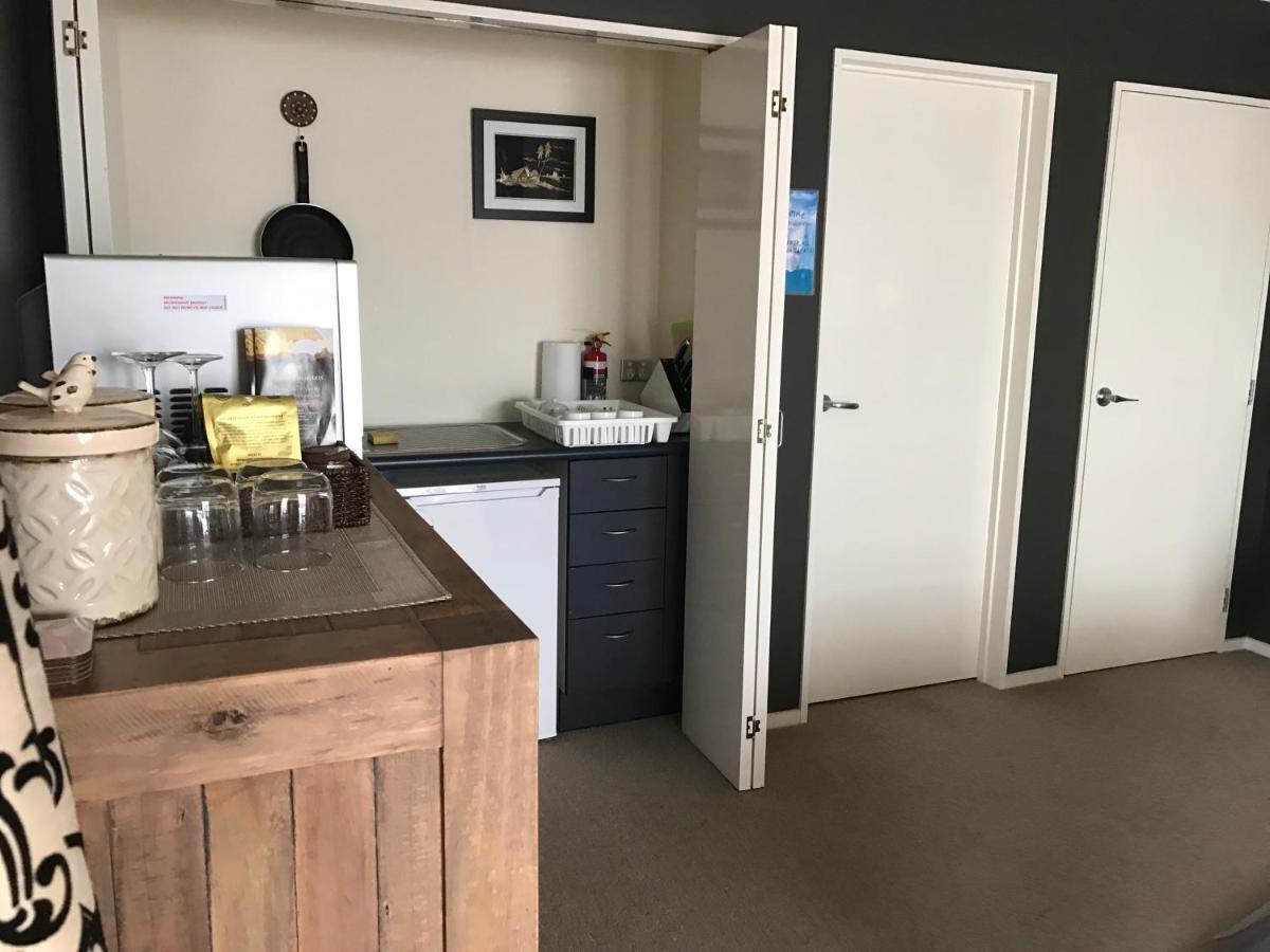 Lakeview Holiday Hideaway Таупо Екстериор снимка